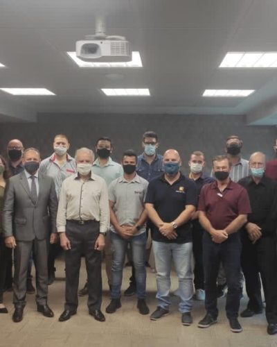 Núcleo de Jovens Empreendedores da ACIAA realizam visita na Empresa Valorem Serviços Financeiros