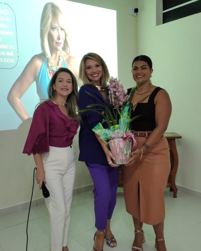 Celebrando a Força e a Elegância: Evento do Núcleo de Mulheres Empreendedoras da ACIAA